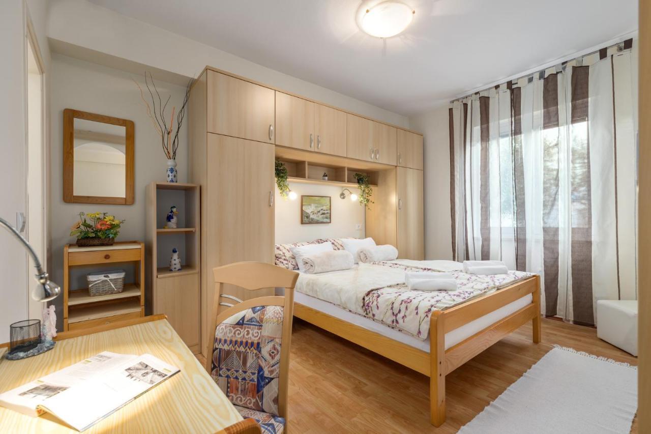 Apartments Nono Porec Exterior photo