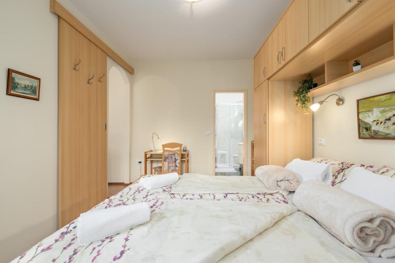 Apartments Nono Porec Exterior photo